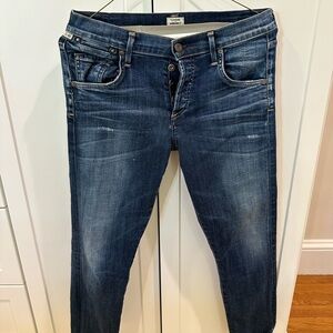 Cropped denim. Citizens of humanity Emerson style.